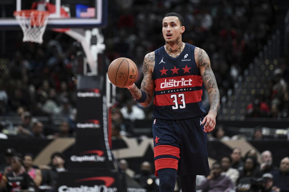 更要求他们 更要求他们