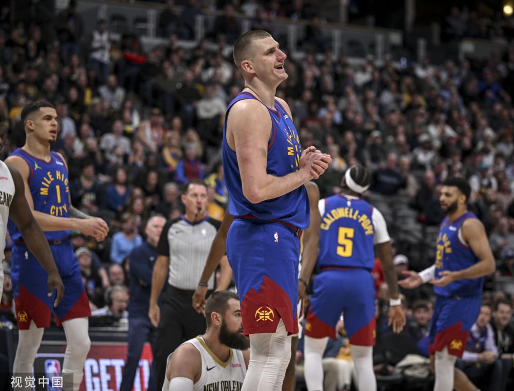 阵容中占据 阵容中占据